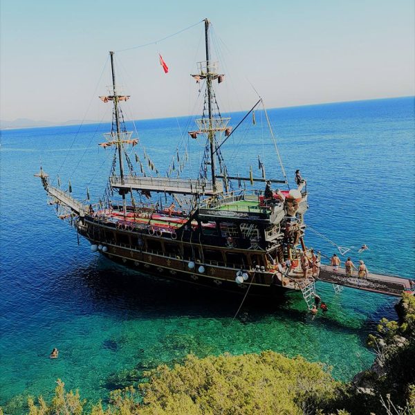 Fethiye 12 Islands Boat Tour (Pirate ship) - Turkiye Saki Tours