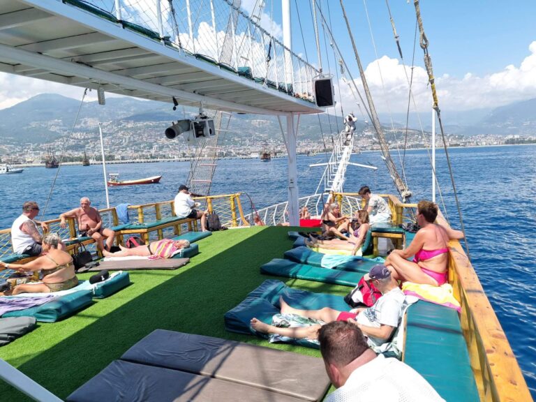 Alanya Relax Boat Tour 