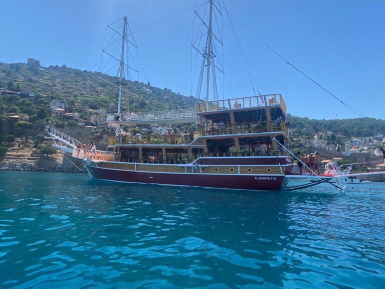 Alanya Relax Boat Tour 