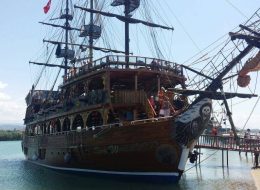 Rejs statkiem na wyspę Karaburun – Turkiye Saki Tours