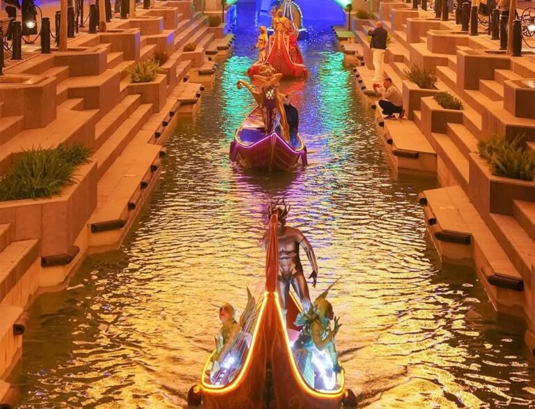 Land of Legends Night Show