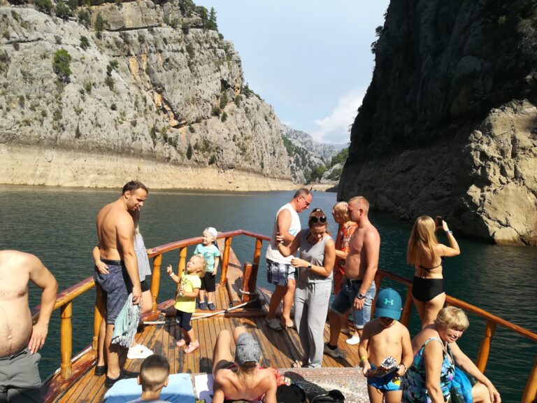 Afternoon Green Canyon & Zoo & Manavgat Waterfall Tour (from Alanya & Side Areas)