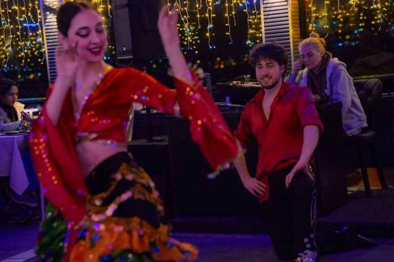 Istanbul Bosphorus Dinner Cruise & Night Show