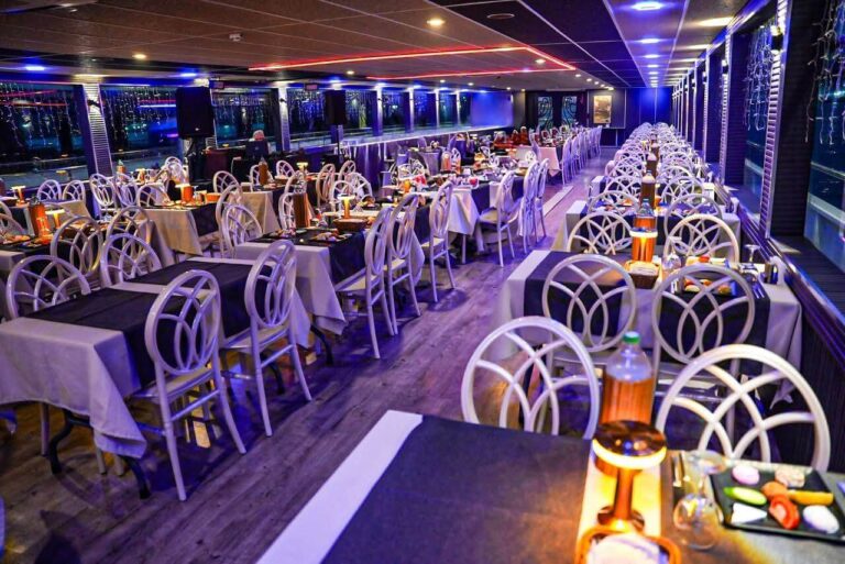 Istanbul Bosphorus Dinner Cruise & Night Show