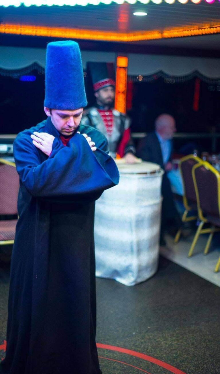 Istanbul Bosphorus Dinner Cruise & Night Show